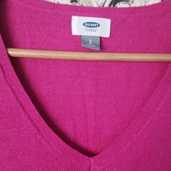 3 for $25 Old Navy Fuscia pink sweater small - Picture 2 of 6